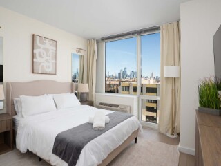 Ultra Luxury Apt - Panoramic NYC View - Minutes to...