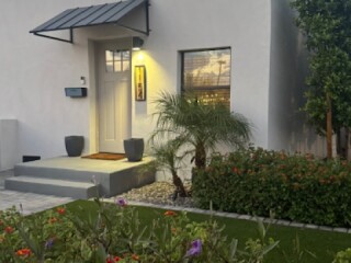 Banner Bungalow